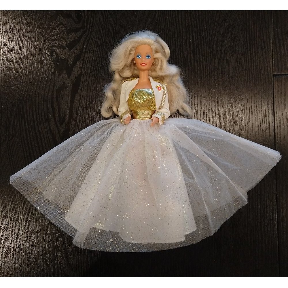 vintage Mattel 1990 Summit Barbie (#7027) - rare!